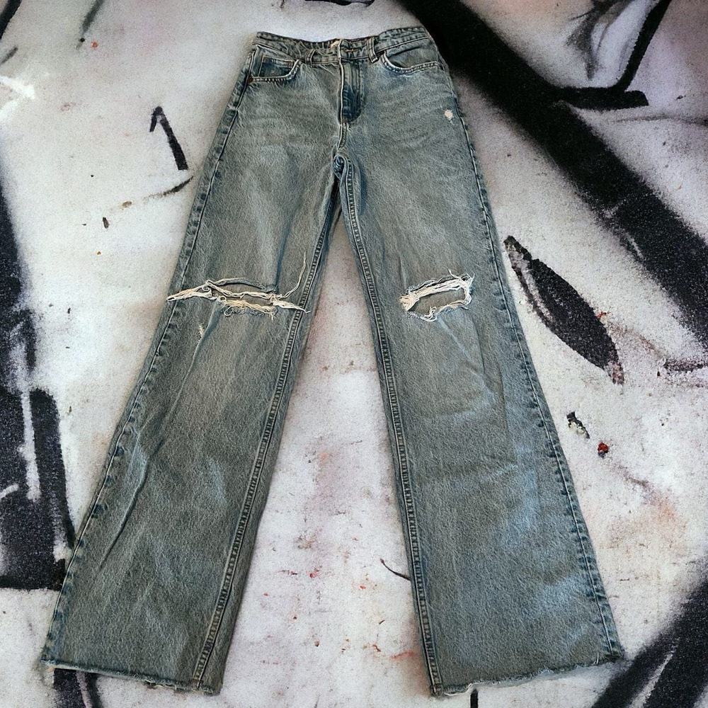 Zara Distressed Denim Jeans Size 4